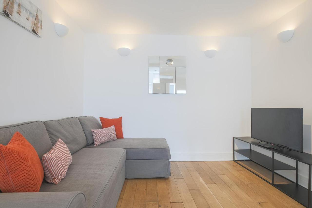 Entr - Modern Apartments In Windsor Dış mekan fotoğraf